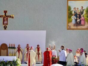 Kard. Semeraro o beatyfikacji Ulmów: wyjątkowa – do chwały ołtarzy wyniesiona cała rodzina